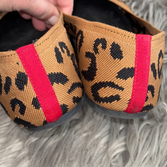 EUC Serra Leopard Print Recycled Textile Flexible Flats Size 9 - Picture 6 of 9